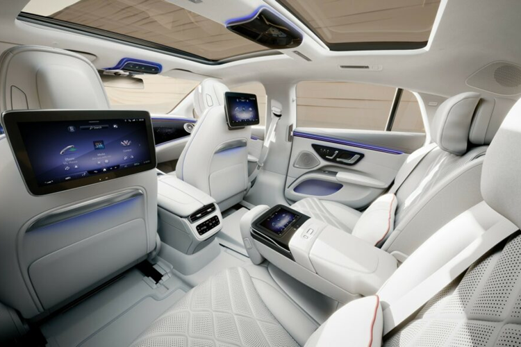 Gói nâng cấp này giúp bổ sung thêm tính năng ghế hành khách phía trước có thể nghiêng về trước để tăng chỗ để chân cho hàng ghế thứ hai.