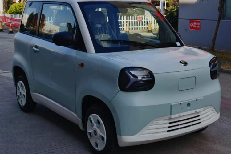 Cho đến nay, rất khó để giải quyết tình huống của Zhidou Rainbow so với những bức ảnh được công bố. Tuy nhiên, chúng ta có thể thấy rằng có lưới chở hàng ở hai bên phía sau và ghế có thể gập xuống.