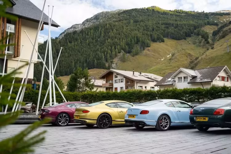 Hệ thống truyền động của Continental GT Speed mới bao gồm động cơ V8 tăng áp kép 4.0 lít cho công suất ấn tượng 591 mã lực.