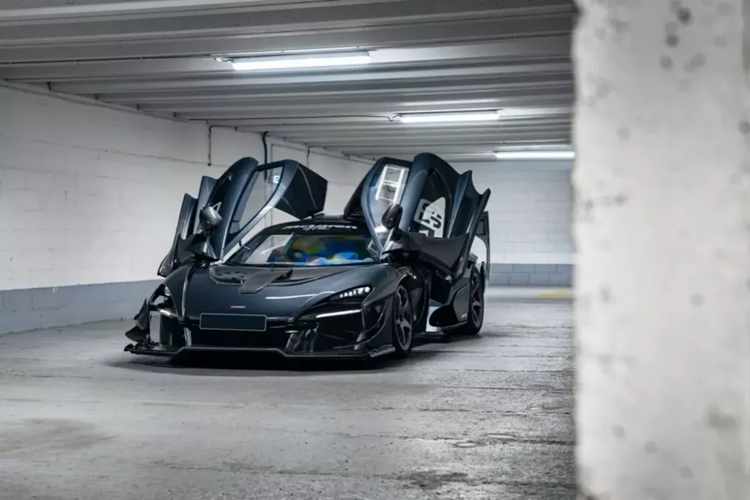 Xưởng độ Lanzante đã ra mắt McLaren Senna GTR LM 25 đặc biệt này vào năm 2020 để kỷ niệm 25 năm chiến thắng nổi tiếng của F1 GTR tại 24 Hours of Le Mans, với 7 phiên bản cho các dòng xe như 600LT, 600LT Spider, 765LT, 765LT Spider, Senna, Senna GTR và P1 GTR. Tất cả đều mang ngoại thất xám Ueno Gray và các họa tiết của chiếc F1 GTR vô địch năm đó.