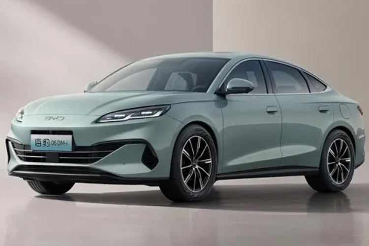 Với công nghệ này, các phương tiện có phạm vi hoạt động kết hợp lên tới 2.100 km, gấp ba lần so với các phương tiện sử dụng nhiên liệu thông thường.