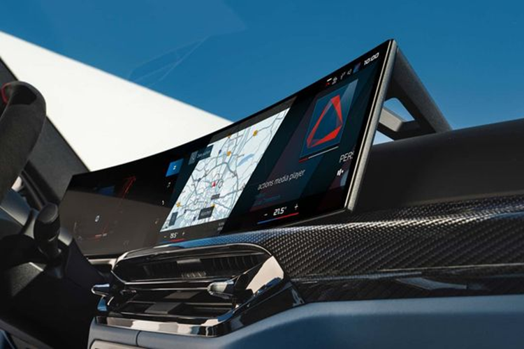 Hệ thống đèn Laserlight dùng các điốt laser chiếu sáng các bó sợi thủy tinh để tạo hiệu ứng ba chiều đẹp mắt, tuy nhiên, lại cực kỳ tốn kém để thay thế khi bị hỏng hóc. Ngoài ra, thiết kế cản trước và cản sau của xe cũng được thay đổi nhẹ.