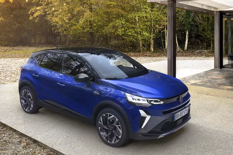 Do đã hiện diện trên thị trường được khá lâu nên giờ là lúc thích hợp để Captur nhận được bản nâng cấp facelift giữa chu kỳ thế hệ, với ngôn ngữ thiết kế mới nhất của Renault và hàng loạt cải tiến về công nghệ.