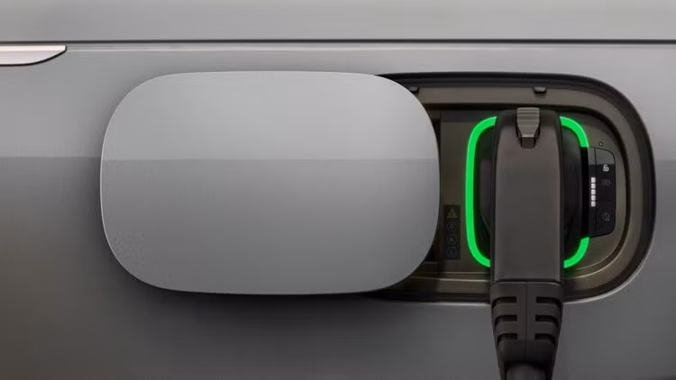 Range Rover Electric nhan “bao” don hang, du chua ra mat