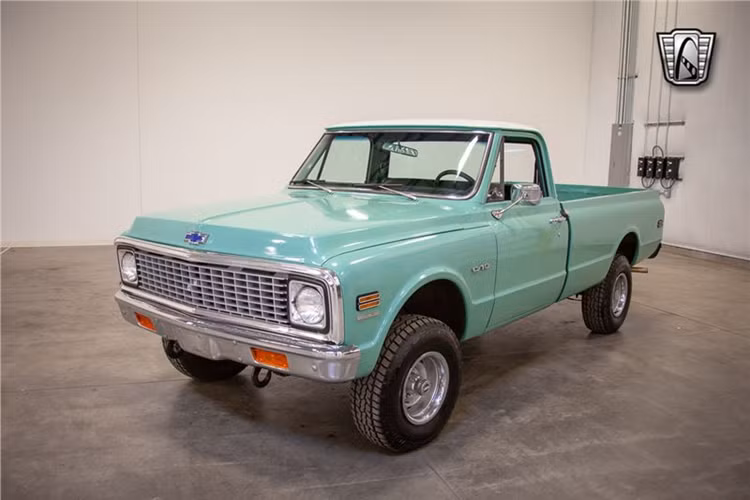 Ngoài các siêu xe của đại gia trên thế giới được vận chuyển về Việt Nam, còn có 18 chiếc siêu xe của ông Đặng Lê Nguyên Vũ, sẽ được mang ra trưng bày. Trong số này, có Bugatti Veyron, Ford GT và đặc biệt là Ford GT '67 Heritage Edition, cùng 15 chiếc siêu xe Ferrari với các bản như 360, 430, 458, F12, 488, Roma...