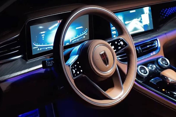 Hiện hình ảnh nội thất của Hồng Kỳ H9 2024 vẫn chưa được công bố. Tuy nhiên, sẽ không ngạc nhiên nếu xe được bổ sung trang bị so với phiên bản cũ. Kích thước của Hồng Kỳ H9 2024 không có gì thay đổi. Mẫu xe này có kích thước dài x rộng x cao lần lượt 5.137 x 1.904 x 1.498 mm và chiều dài cơ sở 3.060 mm.