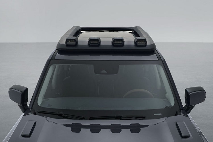 Trong đó, một động cơ xăng 1.5L có công suất 147 mã lực (110 kW) đóng vai trò làm máy phát điện, nạp năng lượng cho pin còn việc truyền sức kéo đến các bánh xe do mô-tơ điện đảm nhiệm. Đây là cơ chế tương tự như e-Power của Nissan.