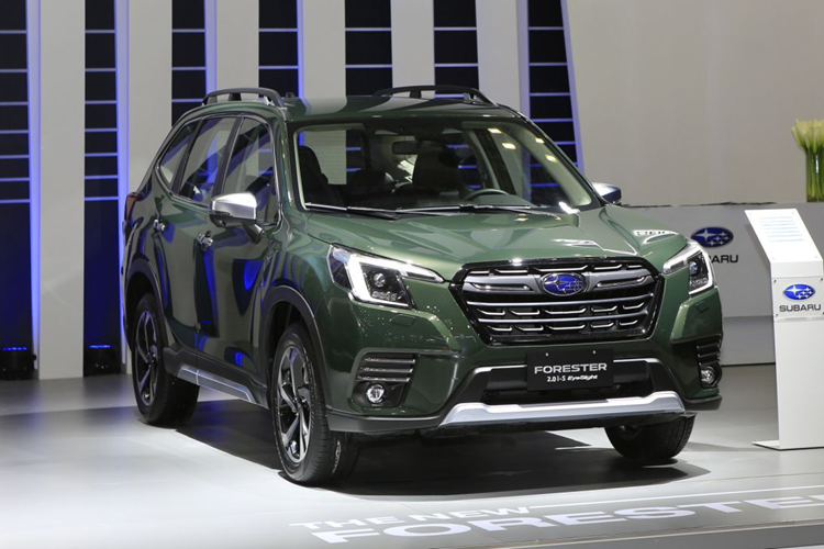 Trong khi đó, những mẫu SUV cỡ C khác như Mazda CX-5, Hyundai Tucson và Ford Territory chưa có chương trình khuyến mãi chính hãng. Điều này cũng không có gì bất ngờ vì 3 mẫu xe kể trên hiện đều có giá niêm yết khá hấp dẫn trong phân khúc.