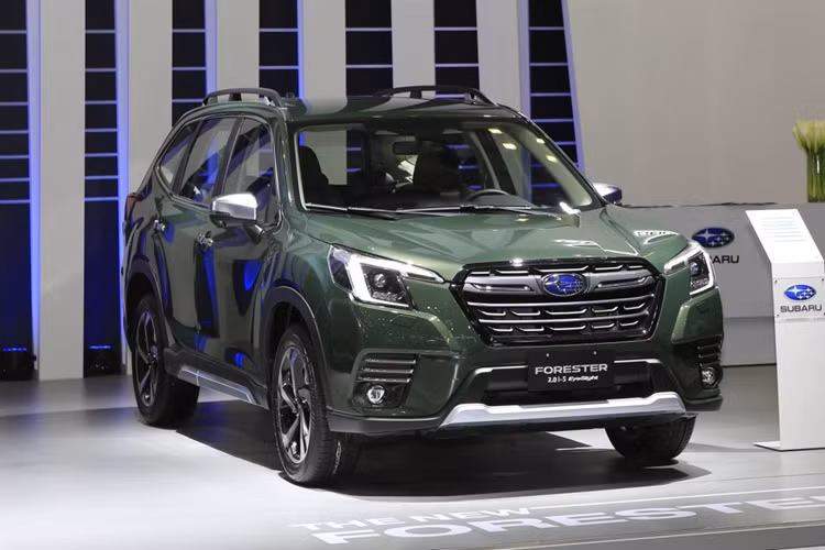 Trong khi đó, những mẫu SUV cỡ C khác như Mazda CX-5, Hyundai Tucson và Ford Territory chưa có chương trình khuyến mãi chính hãng. Điều này cũng không có gì bất ngờ vì 3 mẫu xe kể trên hiện đều có giá niêm yết khá hấp dẫn trong phân khúc.