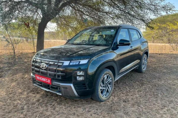 2 tùy chọn động cơ còn lại của Hyundai Creta 2024 không có gì khác trước. Đầu tiên là động cơ xăng 4 xi-lanh, hút khí tự nhiên, dung tích 1.5L với công suất tối đa 115 mã lực. Thứ hai là động cơ diesel với dung tích xi-lanh và công suất tối đa tương tự máy xăng kể trên.