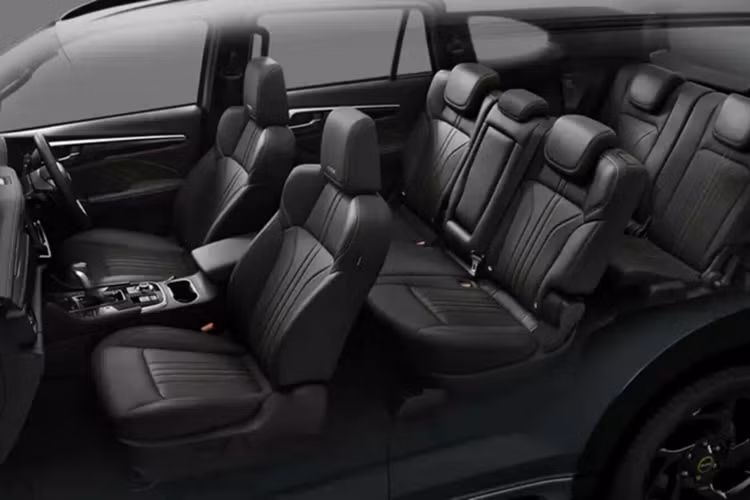 Isuzu MU-X 2025 tại Thái Lan tiếp tục được hãng cung cấp 2 loại động cơ, đều là máy dầu diesel tăng áp. Bản tiêu chuẩn dùng động cơ dung tích 1.9L với công suất 150 mã lực (110 kW),