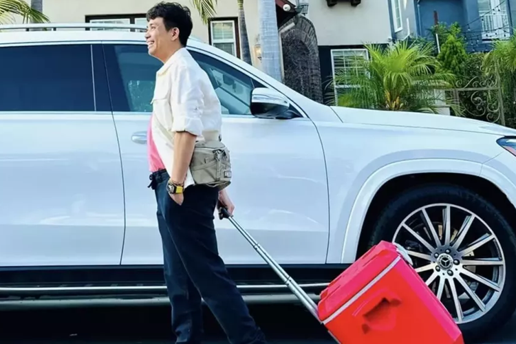 Minh Nhựa tậu Mercedes-Benz GLS từ 1,9 tỷ để di chuyển ở Mỹ Minh Nhua tau Mercedes-Benz GLS tu 1,9 ty de di chuyen o My