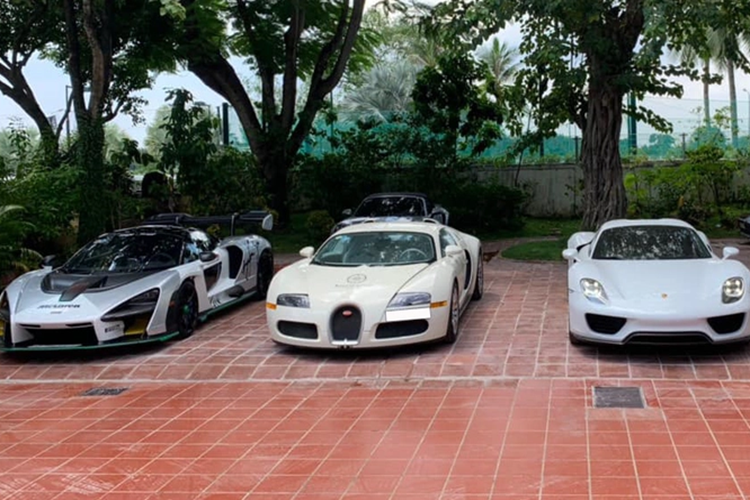 Trong garage siêu xe của Qua Vũ hiện tại có 1 số siêu xe rất đẳng cấp như Ferrari 488 Pista, Ferrari 488 Pista Spider, Ferrari 458 Speciale, Ferrari 430 Scuderia, Porsche 911 GT2 RS, Porsche 911 GT2, Porsche 918 Spyder, McLaren Senna, Bugatti Veyron, Ford GT và Ford GT '67 Heritage Edition...