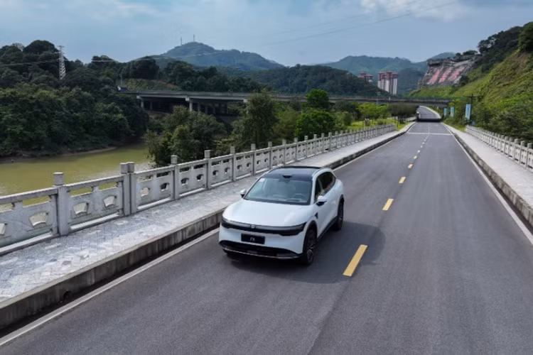 Zeekr 7X tu 752 trieu dong, co ghe tui khi rieng cho khach 