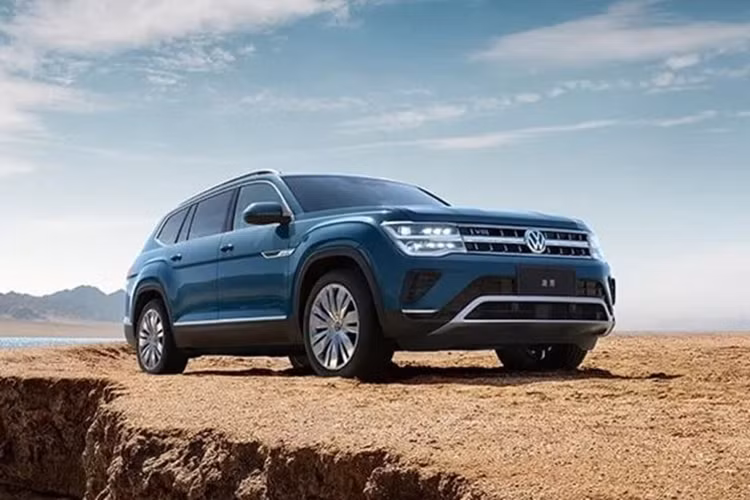 Hàng loạt trang bị công nghệ như gói IQ.DRIVE, IQ. LIGHT LED Matrix và nền tảng MQB evo cũng sẽ được trang bị cho xe Volkswagen Teramont bản nâng cấp sắp ra mắt ở Việt Nam.