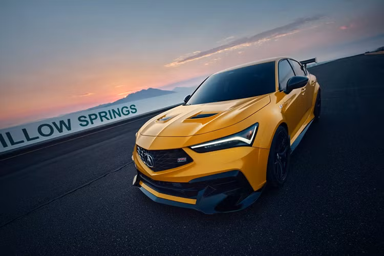 Những nguyên mẫu đầu tiên có các phụ tùng mới này dự kiến sẽ sẵn sàng vào đầu năm sau. Hiện vẫn chưa rõ mẫu xe Honda/Acura nào sẽ là mẫu xe đầu tiên được cung cấp các phụ tùng hiệu suất mới này cũng như thời điểm những chi tiết này sẽ được cung cấp cho khách hàng.