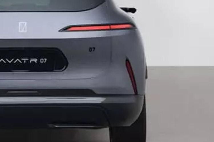 Công suất cực đại của RWD Avatr 07 đạt 252 kW (338 mã lực). Pin LFP do CATL sản xuất cung cấp năng lượng cho nó. Tốc độ tối đa của nó đạt tới 200 km/h. Biến thể 4WD của Avatr 07 chạy điện cũng từ chối sử dụng động cơ điện của Huawei.