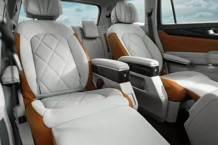 Hàng loạt trang bị công nghệ như gói IQ.DRIVE, IQ. LIGHT LED Matrix và nền tảng MQB evo cũng sẽ được trang bị cho xe Volkswagen Teramont bản nâng cấp sắp ra mắt ở Việt Nam.