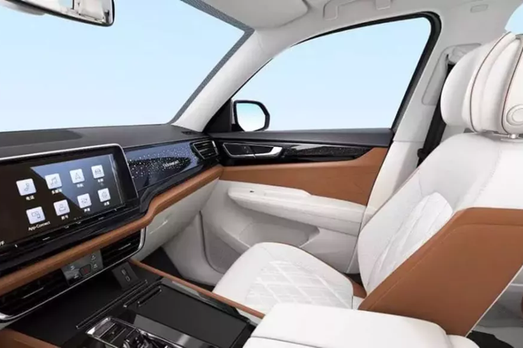 Khách hàng được chọn màu nội thất, màn hình to, hứa hẹn sẽ là 1 chiếc SUV có ghế thương gia nhưng các dòng xe MPV hạng sang. Sau cùng, theo các nhân viên bán hàng, hiện tại khách đã có thể đặt mua xe Volkswagen Teramont President 2024 với mức cọc 100 triệu đồng, giá bán là 1,9 tỷ đồng.