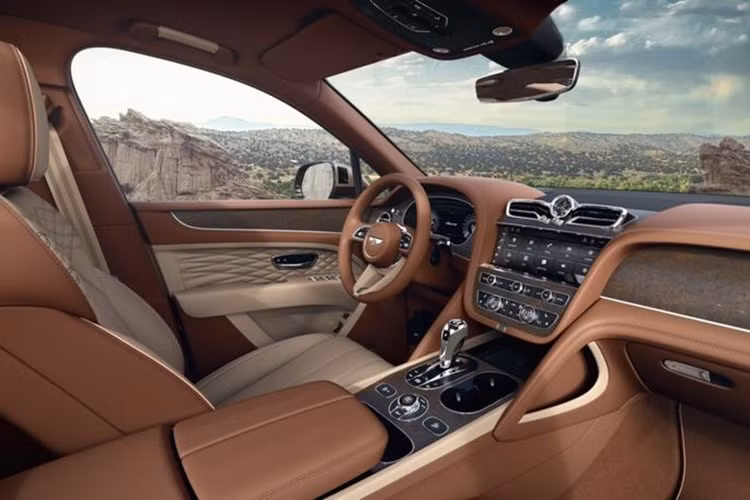 Bentayga Scandinavia có ngoại thất màu xanh Portofino kết hợp với la-zăng màu Dark Sapphire, trong khi bề mặt nội thất được bọc da Mulliner White kết hợp với các đường viền màu xanh. Mặt taplo được bọc da màu xanh dương đậm kết hợp với hiệu ứng ốp đá.