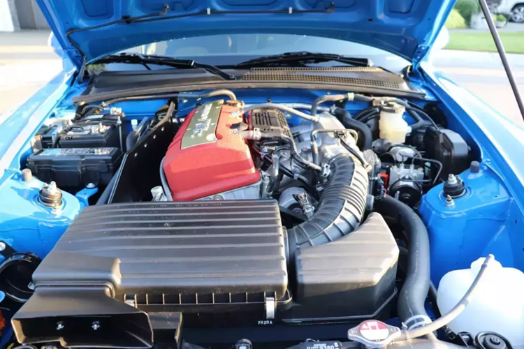 Trong đó, có 1 chiếc Honda S2000 CR 2008 đấu giá và hiện tại, đã có người chi trả cho chiếc xe này lên đến 75.000 USD (tương đương 1,74 tỷ đồng), cao gấp đôi so với giá bán 36.000 USD của xe vào năm 2008.