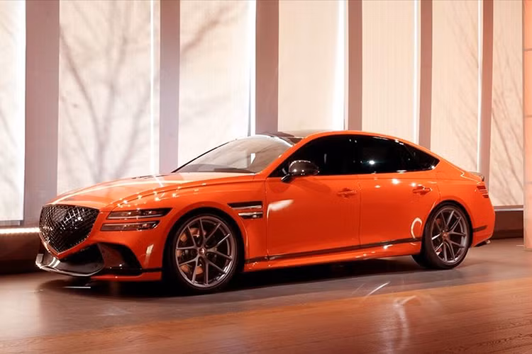 Thương hiệu xe sang Genesis của Hyundai cũng mang đến mẫu concept X Gran Berlinetta Vision GT độc đáo với thiết kế tương lai khác biệt.