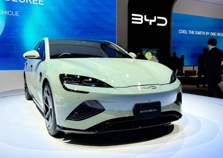 BYD - tu cong ty san xuat pin tro thanh hang oto lon nhat the gioi-Hinh-4