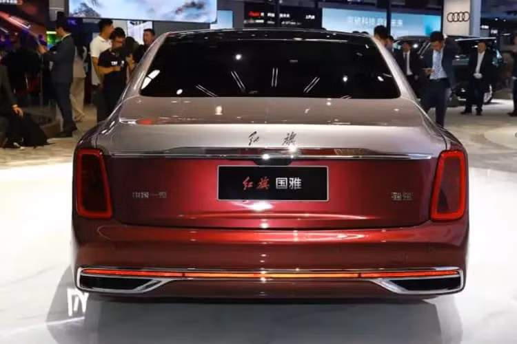 Cả hai hệ thống đều được ghép nối với bộ pin lithium 3 lớp, tuy nhiên dung lượng và phạm vi hoạt động cụ thể vẫn chưa được Hongqi công bố chính thức vào thời điểm này. Mức giá xe Hồng Kỳ Guoya 2025 dự đoán sẽ sớm được công bố đến các đại gia ở đất nước tỷ dân.