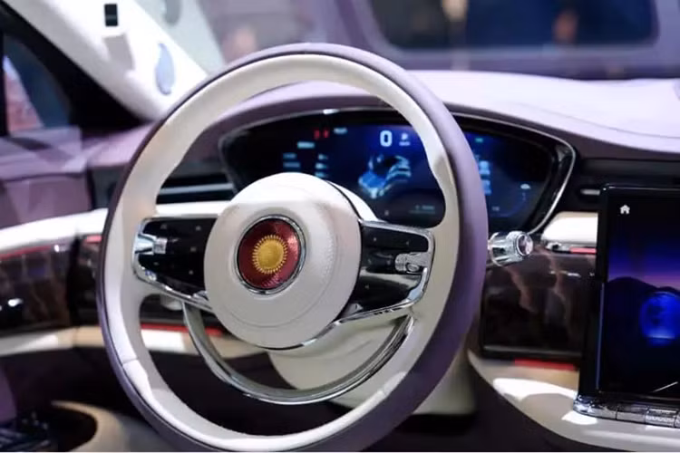 Người tiêu dùng có thể chọn từ hai tùy chọn nguồn điện, đó là hệ thống plug-in hybrid 3.0T và hệ thống plug-in hybrid 4.0T, cả hai đều kết hợp với 8AT.