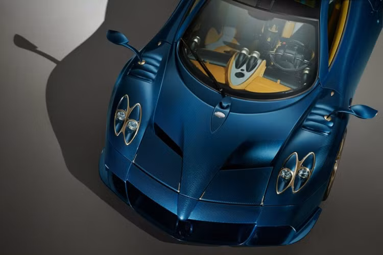 Hộp số của xe được kết nối với động cơ V12 6.0 lít tăng áp kép, sản sinh công suất 852 mã lực và mô-men xoắn cực đại 1.100 Nm. Động cơ có nguồn gốc từ Mercedes-AMG cho phép mẫu xe đạt tốc độ tối đa giới hạn điện tử ở mức 350 km/h.