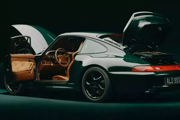 Các dự án trước đây bao gồm một chiếc Porsche 944 Turbo tinh xảo và một chiếc Porsche 911 Carrera thế hệ 964 được phục chế tuyệt đẹp. Mỗi chiếc xe là minh chứng cho tầm nhìn của bộ đôi này về sự kết hợp giữa nghề thủ công truyền thống với thiết kế hiện đại.