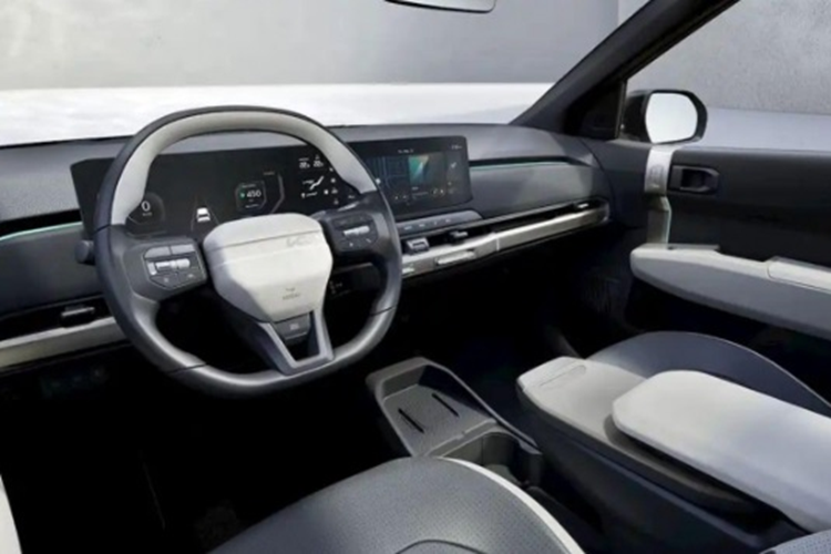 Hệ số lực cản không khí của mẫu SUV điện chỉ là 0.267cd khi xe được trang bị khung bảo vệ gầm xe in 3D phẳng và thiết kế tối ưu khí động học. Về nội thất, hãng xe Hàn Quốc vẫn duy trì phong cách thiết kế tinh tế, tối giản trên EV3.