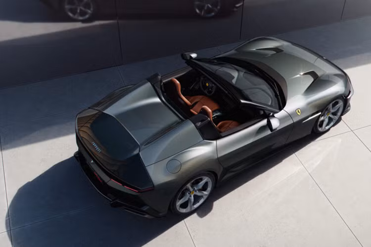 Tuy nhiên, xe cũng được trang bị tính năng “Aspirated Torque Shaping” sử dụng một thiết bị điện tử để sửa đổi đường cong mô-men xoắn ở bánh răng thứ ba và thứ tư.