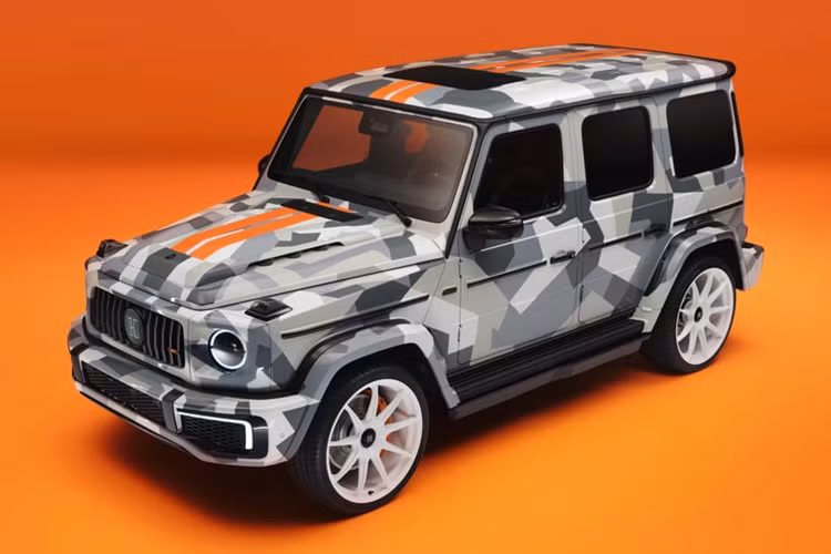 Phiên bản Mercedes-AMG G63 đặc biệt tri ân "huyền thoại" Stirling Moss này mang trên mình họa tiết camo độc đáo, từ đây đem đến một lựa chọn cá tính dành cho khách hàng.