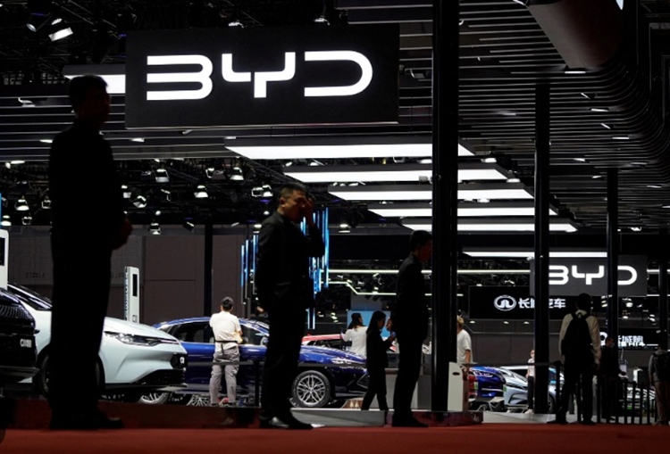 Chinh phu Trung Quoc doc toan luc day manh phat trien xe dien