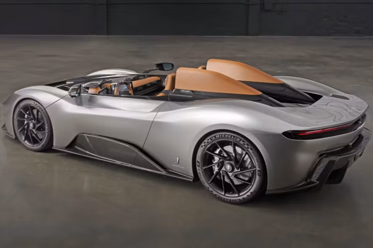 Rất có thể sau chiếc xe này, những mẫu xe như Battista Gotham, B95 Dark Knight và Battista Dark Knight có thể sẽ tiếp tục được ra mắt sau này. Pininfarina sẽ chỉ sản xuất mỗi loại một chiếc với mức giá 3.400.000 Euro (3.704.249 USD - hơn 88,1 tỷ đồng) cho Battista và 4.900.000 Euro (5.338.477 USD -hơn 130 tỷ đồng) cho B95.