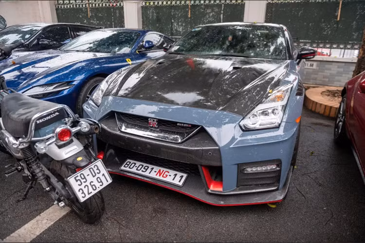 Dòng xe thể thao hàng hiếm Nissan GT-R R35 Nismo Special Edition giới hạn 300 chiếc toàn cầu và tại Việt Nam hiện chỉ một chiếc duy nhất với giá khoảng 17 tỉ đồng. Ảnh: Internet
