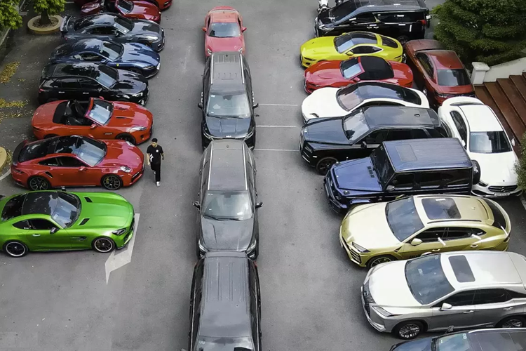 Toàn bộ dàn "cực phẩm" hàng trăm tỷ đồng của "siêu lừa" Mr Pips Phó Đức Nam hiện đã bị cơ quan chức năng thu giữ. Ảnh: Internet