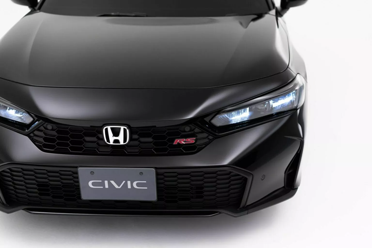 Ngoài ra, hãng Honda còn hứa hẹn Civic RS sẽ được tinh chỉnh để mang đến cảm giác lái thú vị hơn. Do đó, sẽ không ngạc nhiên nếu mẫu xe này được cải tiến ở khung gầm và hệ thống treo.