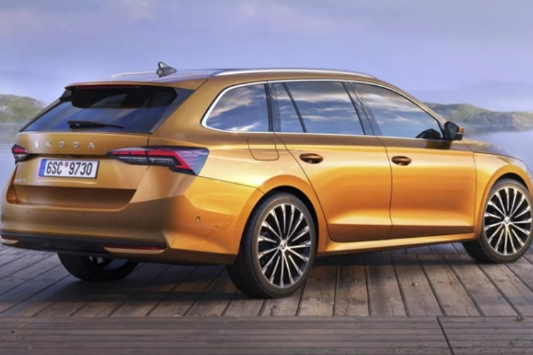 Ở phiên bản Skoda Octavia RS hiệu suất cao, cản trước của xe được thiết kế thể thao, hầm hố hơn, đi cùng ống thông gió hình tam giác và ống xả kép ở phía sau. Về nội thất, bên trong khoang lái của Skoda Octavia 2024 được trang bị nhiều tiện ích hiện đại.