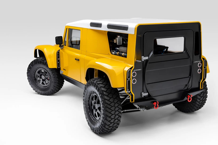 Scarbo Vintage cho biết họ sẵn sàng sản xuất thêm nhiều chiếc nữa, tuy nhiên mỗi chiếc đều theo đơn đặt hàng riêng nên sẽ không hoàn toàn giống nhau về lượng tính năng, tiện nghi cũng như giá bán. Giá xe SV Rover 2024 tiêu chuẩn lên tới 1,5 triệu USD (khoảng 37 tỷ đồng).