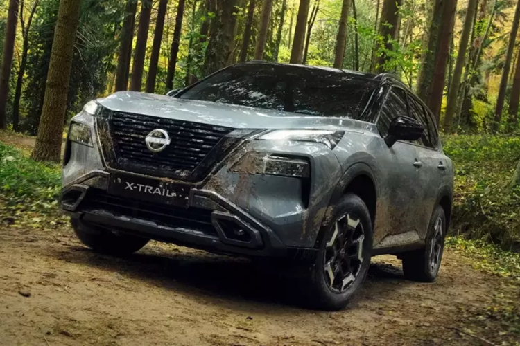 Để tăng sức hút cho dòng X-Trail ở thị trường Úc, hãng Nissan đã tung ra phiên bản N-Trek mới với thiết kế rắn rỏi hơn. Quay trở lại thị trường Úc sau 5 năm vắng bóng, Nissan X-Trail N-Trek 2024 mới sở hữu ngoại thất được thiết kế theo phong cách xe off-road và một số nâng cấp đáng chú ý trong nội thất.