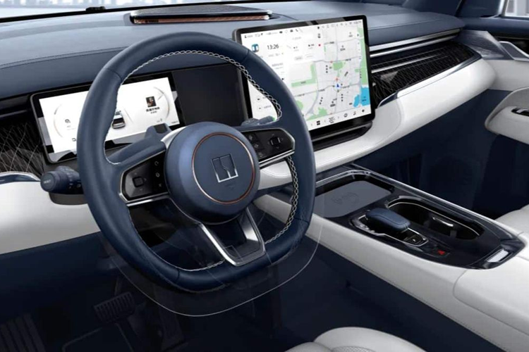 Nhìn ngang hông xe, tạo hình của Zeekr 009 2024 tương đối thẳng, vẫn giữ nguyên phong cách thiết kế của một chiếc MPV truyền thống. Xe được trang bị cửa trượt điện, bộ mâm kích thước 20 inch với thiết kế nan hoa dày đặc nổi bật. Hệ số cản của Zeekr 009 2024 khá thấp, đạt mức 0.27Cd.