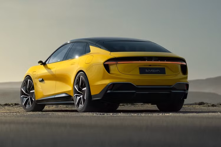 Về khả năng bổ sung năng lượng, nó vẫn hỗ trợ sạc nhanh 800V. Sử dụng sạc nhanh 350 kW có thể tăng giúp xe chạy thêm 180 km trong 5 phút (điều kiện hoạt động CLTC) và có thể bổ sung năng lượng từ 10% đến 80% trong 15 phút.