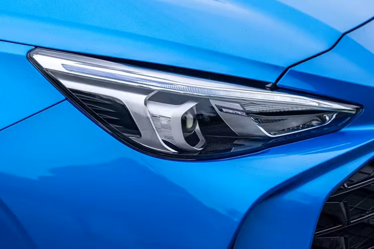 So với thế hệ cũ, mẫu xe MG3 2025 giá rẻ đã được cải thiện cả về mặt kích thước lẫn thiết kế. Mẫu xe này được áp dụng phong cách thiết kế sắc sảo hơn với nhiều đường cắt xẻ tương tự những người anh em cùng thương hiệu như MG5 hay MG7.