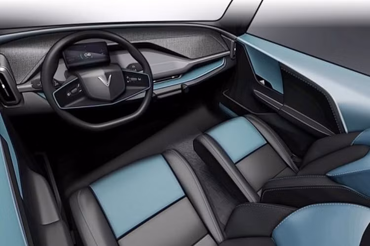 VinFast VF3 chạy điện được phát triển dựa trên nghiên cứu về nhu cầu và thói quen đi lại của người Việt. Xe có kích thước nhỏ nhắn, với các số đo dài x rộng x cao lần lượt là 3.114 x 1.673 x 1.567 mm, giúp người dùng dễ dàng di chuyển ở những cung đường chật hẹp và đông đúc.