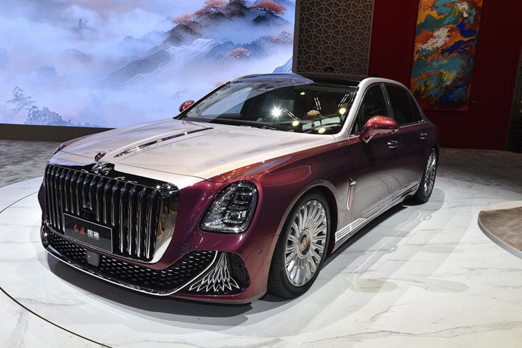 Tại lễ khai mạc Triển lãm ô tô Bắc Kinh 2024, Hongqi đã chính thức giới thiệu mẫu sedan hạng sang Hongqi Guoya 2024 mới, đây là sản phẩm của thương hiệu Hongqi Golden Sunflower mới.