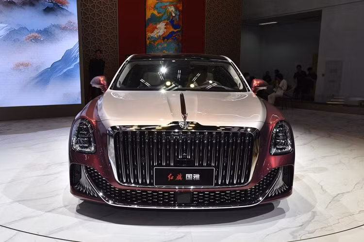 Bên cạnh Hongqi Guoya 2024, thương hiệu Hongqi Golden Sunflower trong thời gian tới sẽ giới thiệu thêm ba mẫu xe nữa là Guoyao, Guoli và Guoyue. Theo đó, Golden Sunflower sẽ là nhóm hội tụ những mẫu xe sang và đắt tiền nhất của Hongqi.