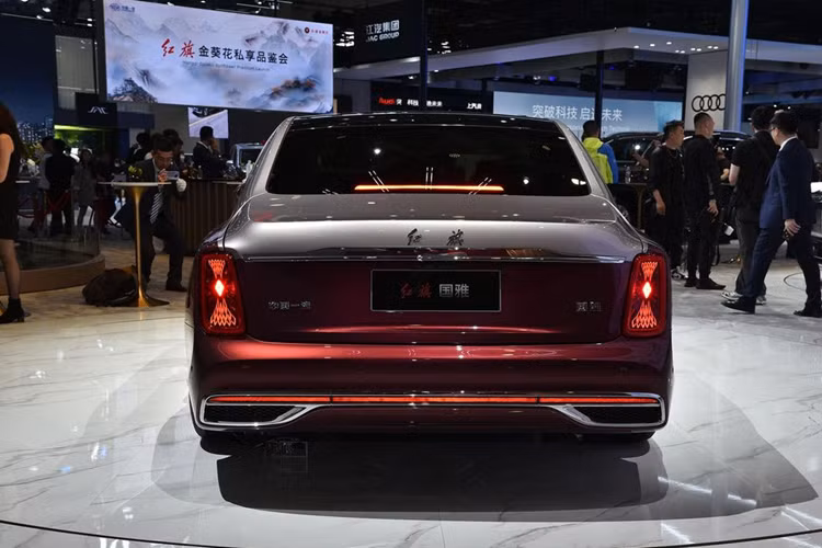 Động cơ 3.0T có công suất tối đa 389 mã lực; động cơ 4.0T có công suất tối đa 480 mã lực. Cả hai hệ thống đều được ghép nối với bộ pin lithium 3 lớp, tuy nhiên dung lượng và phạm vi hoạt động và giá xe Hongqi Guoya 2024 vẫn chưa được Hongqi công bố chính thức.