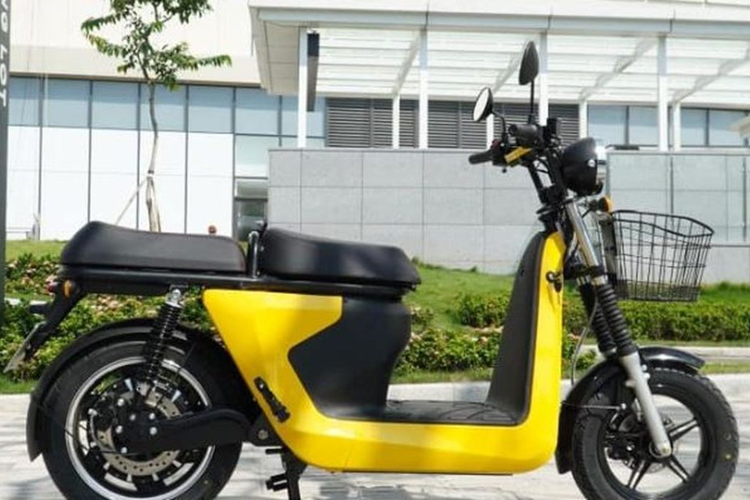 Tiếp đến là phần yên và đuôi xe được tinh chỉnh nhỏ gọn hơn nhưng vẫn đảm bảo người dùng có thể lắp thùng kích cỡ vừa đến lớn. Tải trọng của Selex Camel 2 theo công bố của nhà sản xuất lên tới 225 kg.